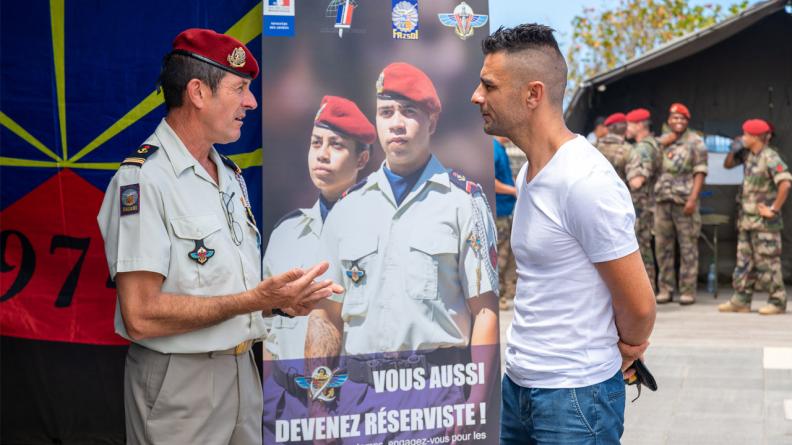 Recrutement pour la compagnie Bourbon, lors de la journée nationale des réservistes Recrutement pour la compagnie Bourbon, lors de la journée nationale des réservistes