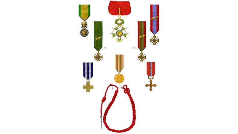 Décorations portées par le drapeau des Chasseurs