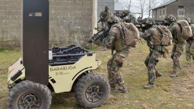 Un robot Barakuda lors d'un exercice de l'École militaire interarmes de Saint-Cyr Coëtquidan