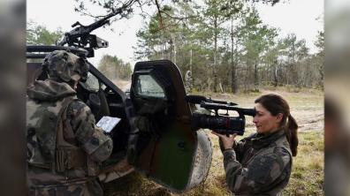 Vidéaste sur le terrain