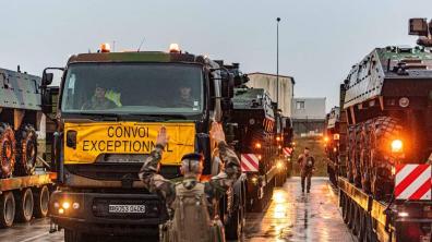 Opération BALAUR : départ du convoi VBCI de Mourmelon vers la Roumanie