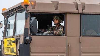 Soldat de la logistique - pilote de porte-engins blindés