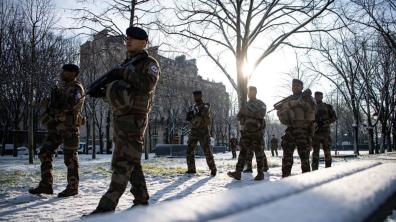 Le 18 janvier 2024, à Paris, un groupe de combat du 511e régiment du train.