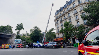 Déploiement d'un MEA sur le feu d'appartement à Paris (15)