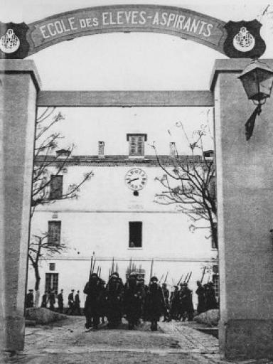 Porte d'entrée de l'école d'élèves aspirants d'AFN © EMD