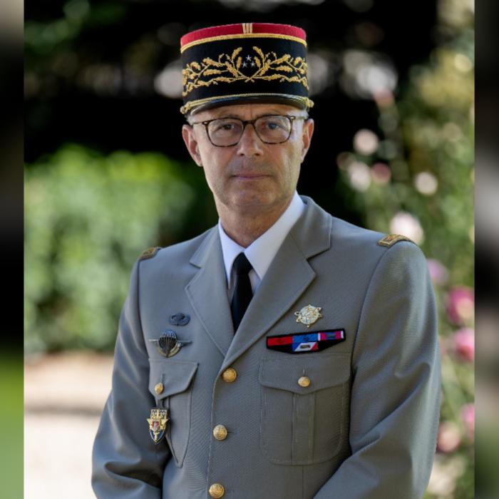 Portrait officiel du GDI Jean-Christophe LE ROUX, chef de l’EMZD de Paris